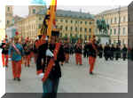 sfilata_oktoberfest.jpg (25083 byte)